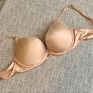 Victoria's Secret Miraculous Plunge nude bra